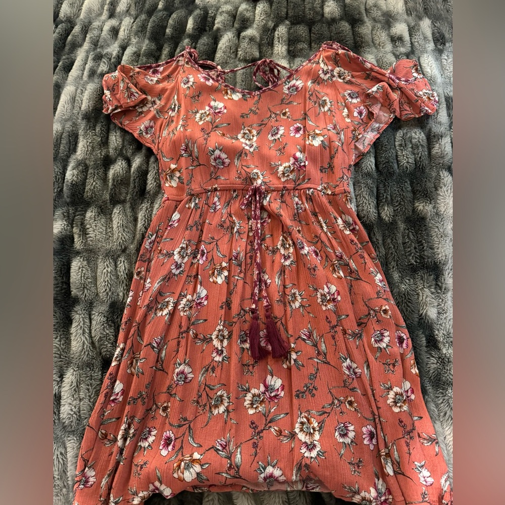 Pink off the shoulder dress perfect for the beach